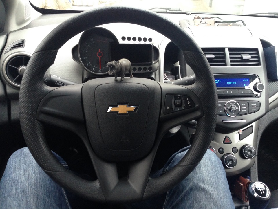 Перетянул кожей руль — Chevrolet Aveo Sedan (2G), 1,6 л, 2013 года ...