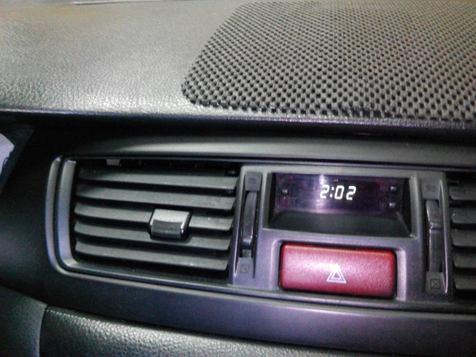 магнитола с часами. часы под магнитолу. русификация honda fit. рамка под 2 din магнитолу хонда домани. Deh-3300.
