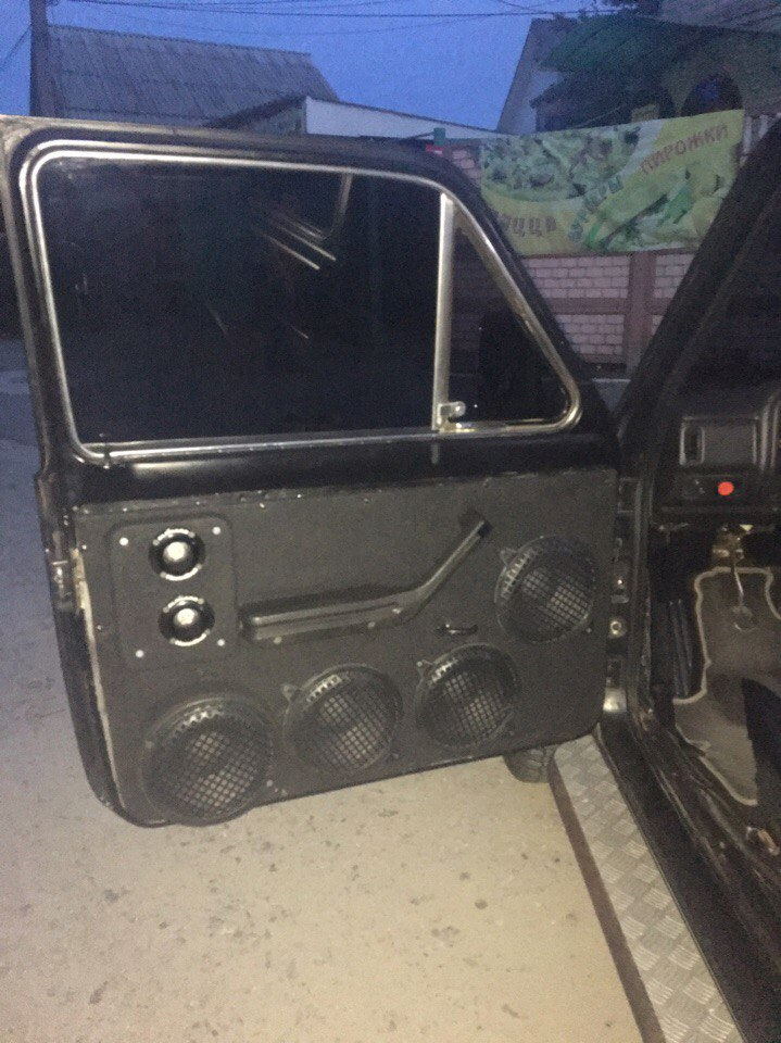 АВТОЗВУК — Lada 4x4 3D, 1,7 л, 1987 года | автозвук | DRIVE2