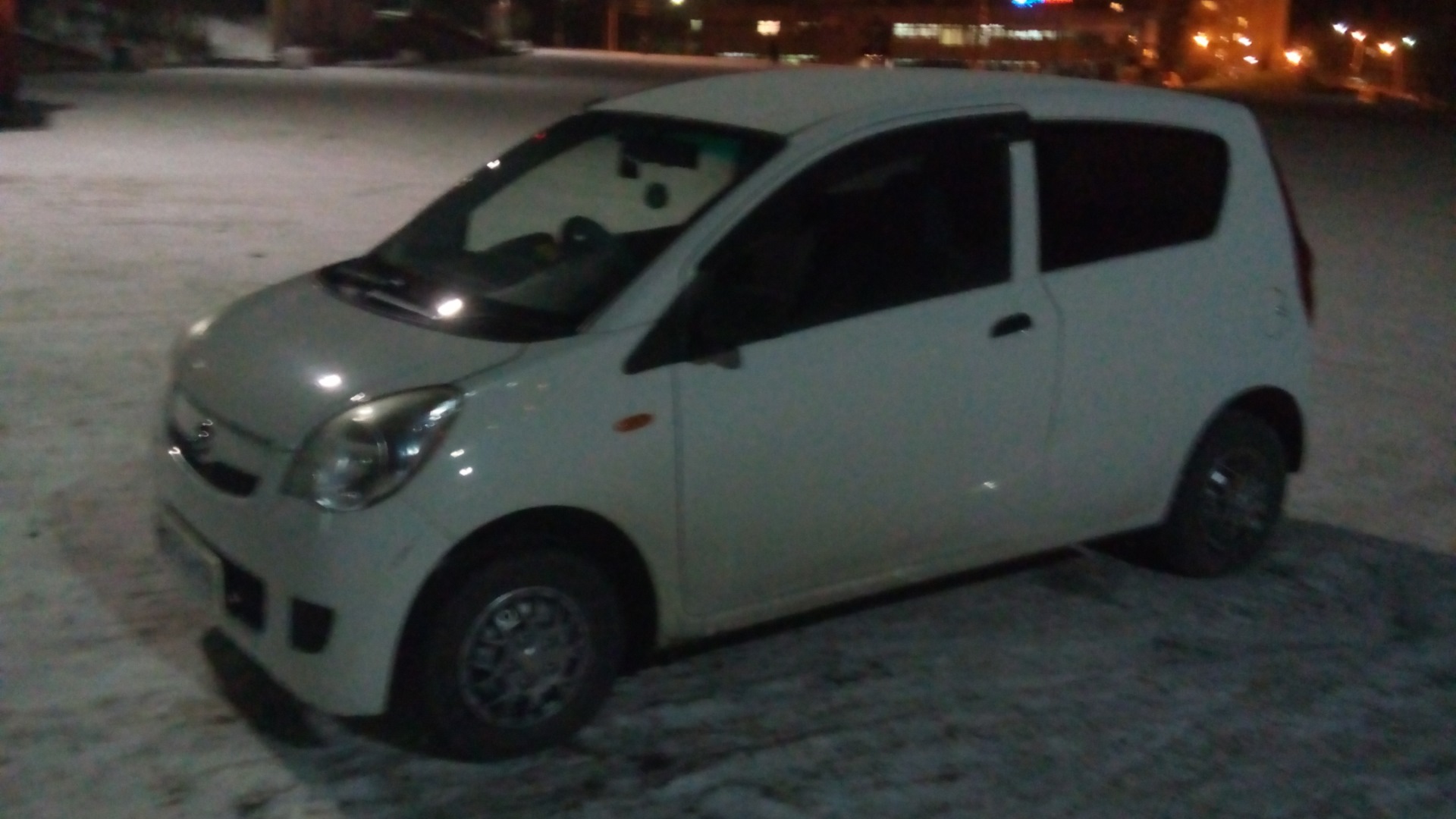 Daihatsu Mira (L275, L285) 0.7 бензиновый 2010 | Маленькая) (машина жены)  на DRIVE2