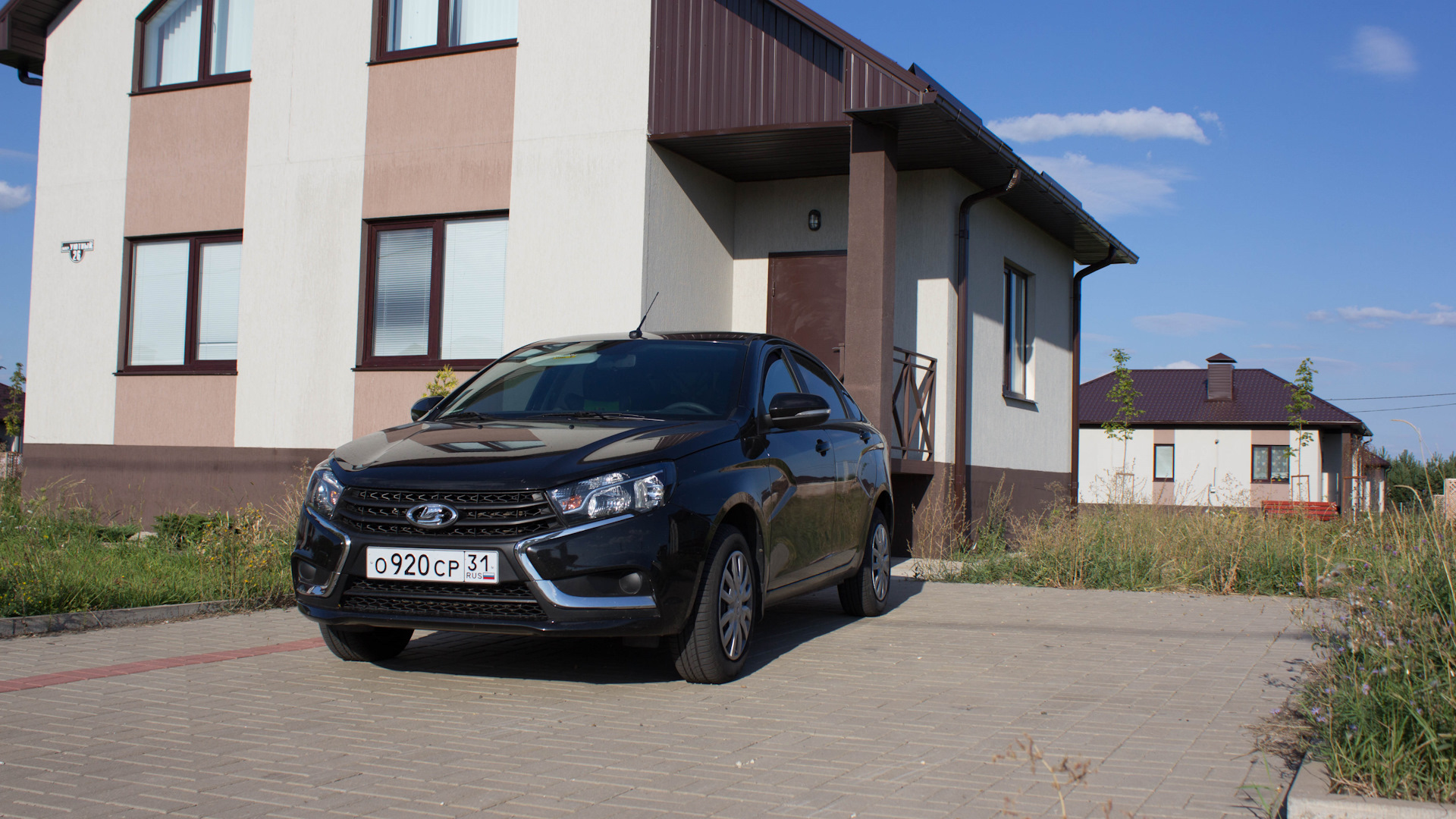 Lada Vesta черная Жемчужина