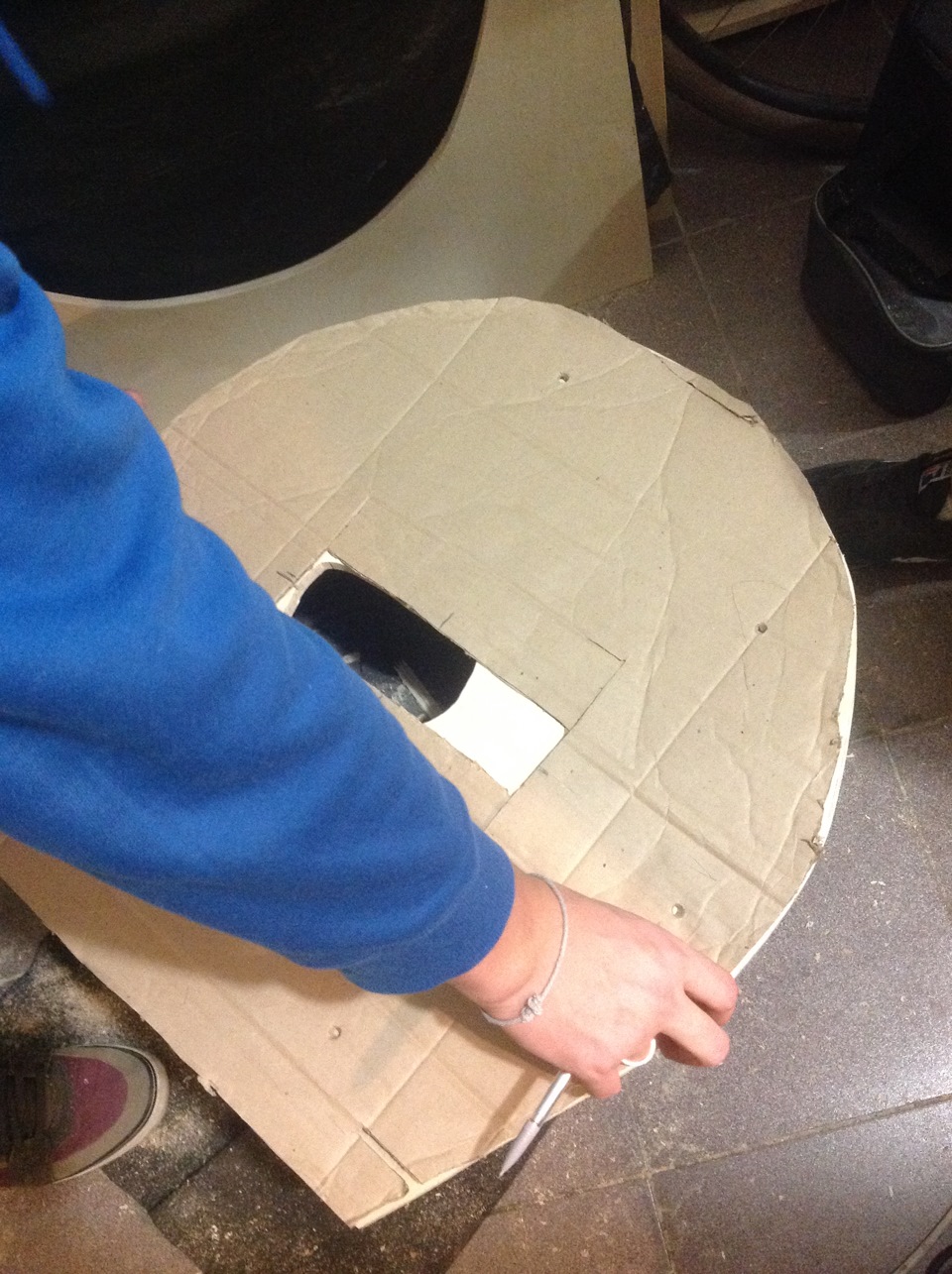 Подиум для пневмы — Mazda 3 (1G) BK, 2008 года | тюнинг | DRIVE2