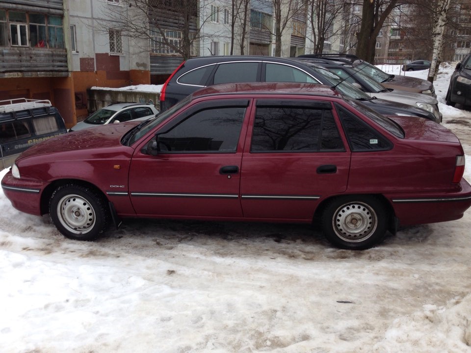 Daewoo Nexia 2 вишня