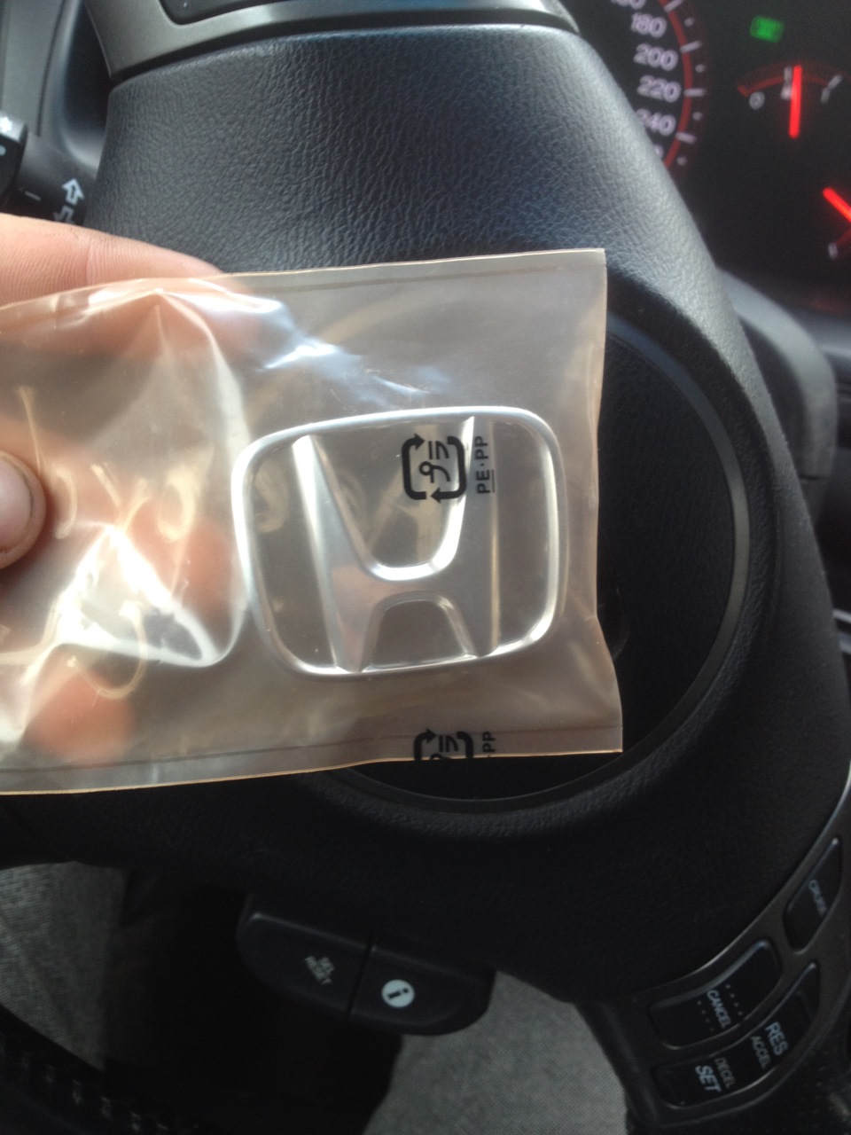 Значок в руль — Honda Accord (7G), 2,4 л, 2007 года | своими руками ...