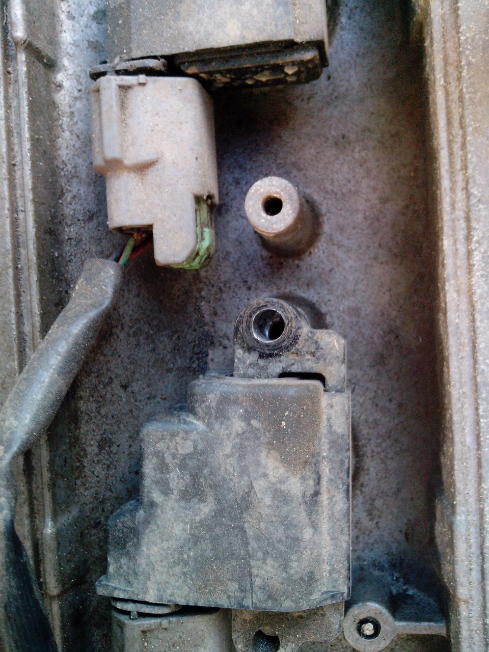 Все таки ксенон не тухнет — Nissan Maxima QX (A33), 2 л, 2000 года ...