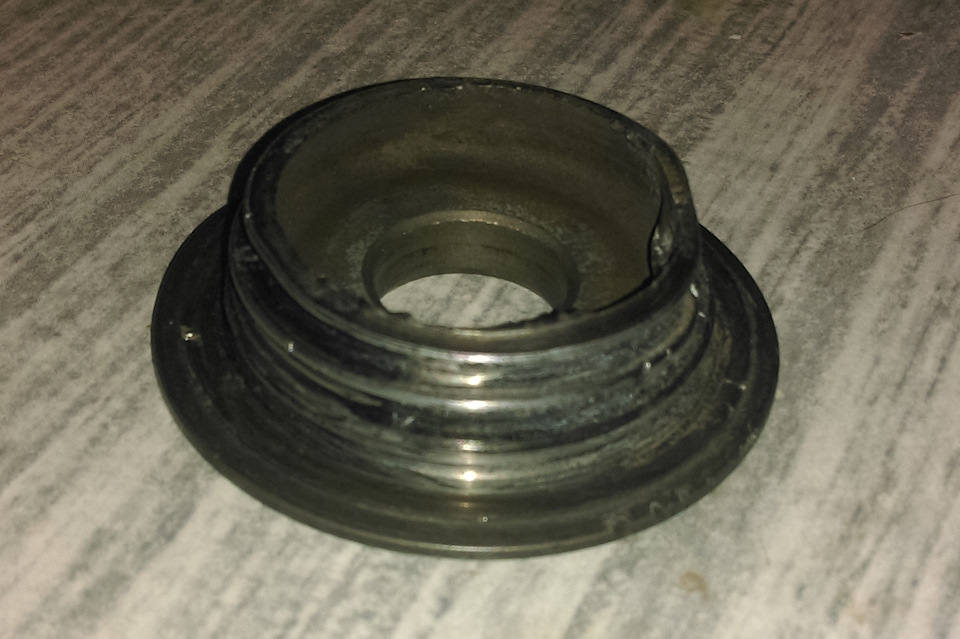 Слетел ремень — замена шкива генератора. — Opel Zafira A, 2 л, 2002 ...