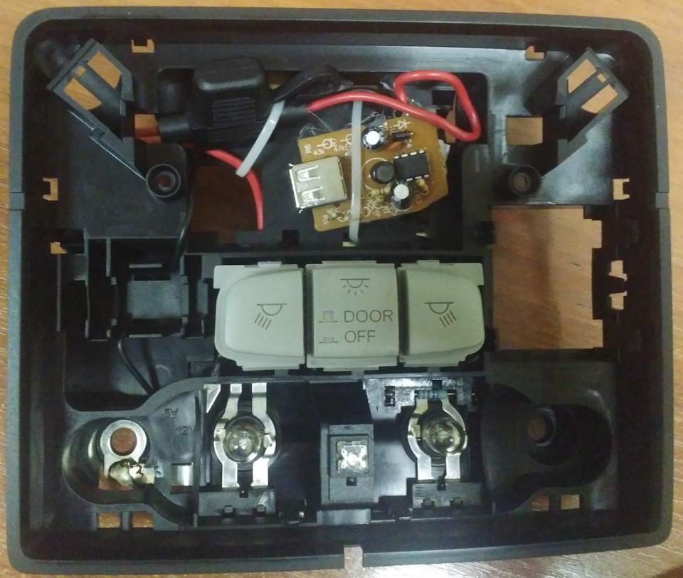 как запитать регистратор от плафона освещения — Honda Civic Hatchback ...