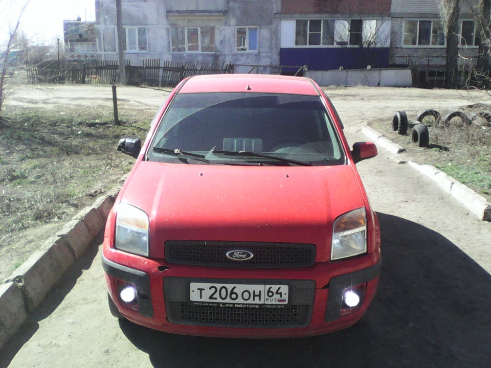 ксен в туманки+диоды в габариты — Ford Fusion, 1,4 л, 2007 года ...