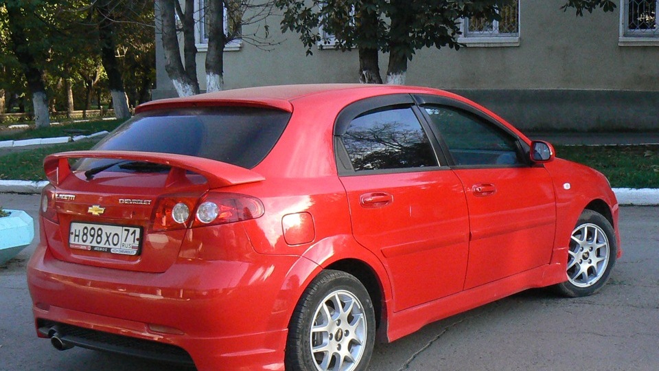 Chevrolet Lacetti хэтчбек обвес