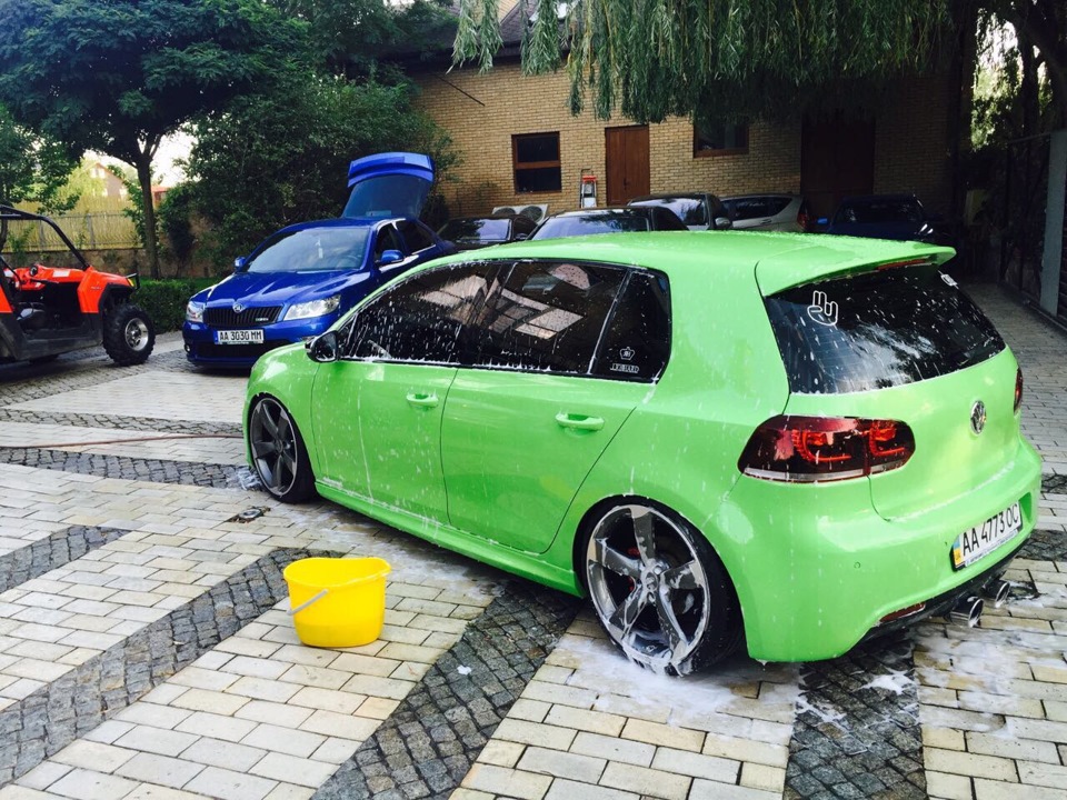 Volkswagen Golf 6 камуфляж