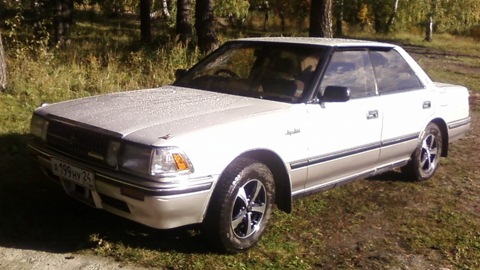 Toyota crown 131 кузов