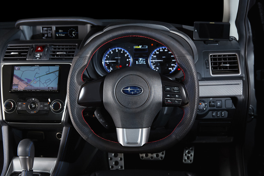 Levorg руль
