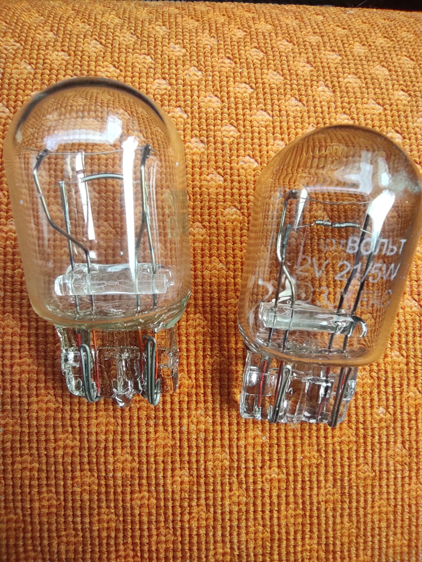 лампочки в ходовые огни лада калина 2. лампы дхо лада гранта.