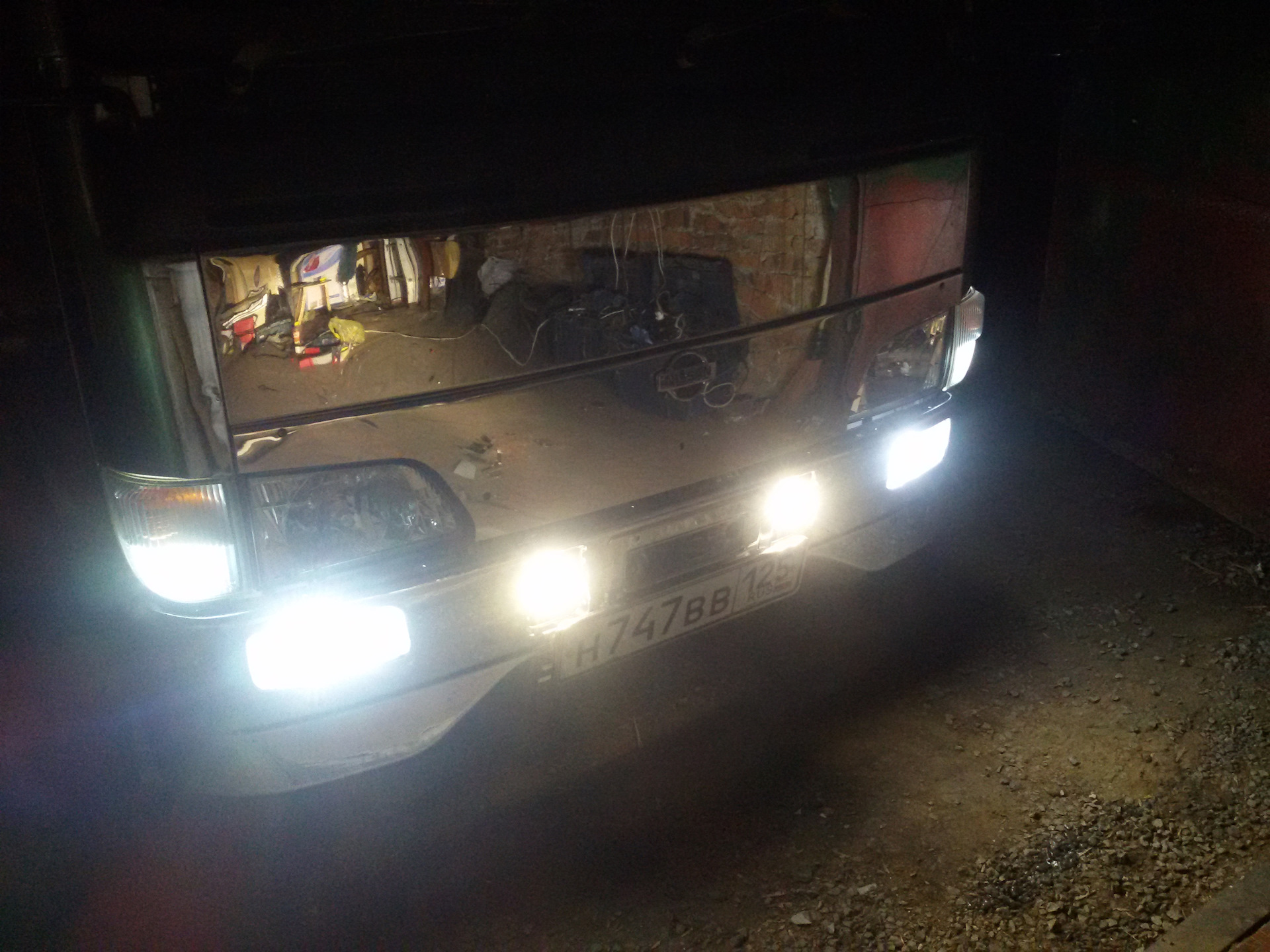 Лампочки ниссан атлас. Реле контроля ламп ниссан атлас. Лампочки ниссан атлас. Фара ниссан атлас 92-07. 2 дизель акб.