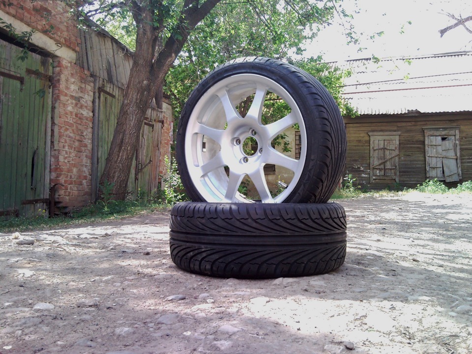 Р17 40. Wanli Tire s-1097 215/40/17. Колесо 215 40 17 лето. Диски Dunlop Tire s231.