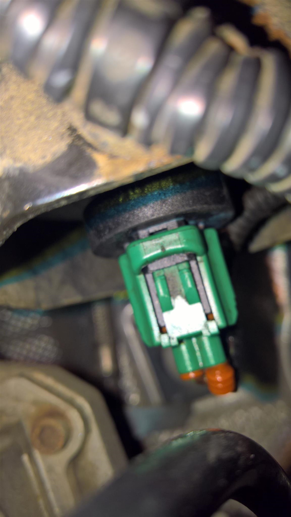 It turned out that the water filter (condensate) of the fuel filter is running.