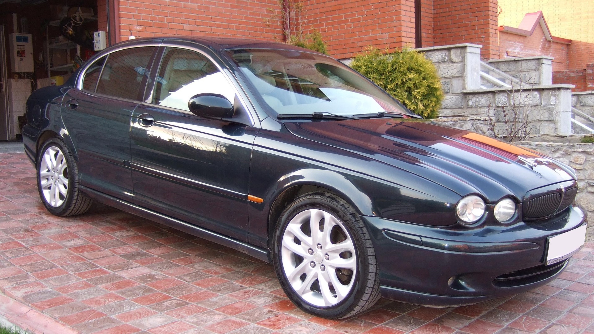 X type отзывы. Форд Мондео 3 и Ягуар x Type. Jaguar x Type. Ягуар х тайп 2002 дизель. Ягуар Мондео.