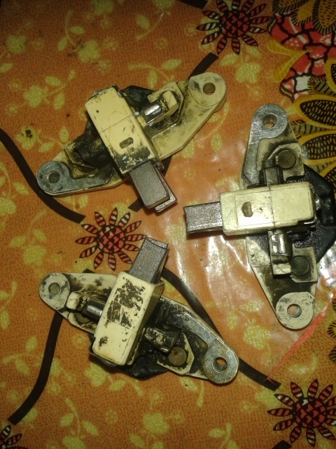 замена контактных колец на генераторе — Ford Sierra, 1,8 л, 1987 года ...