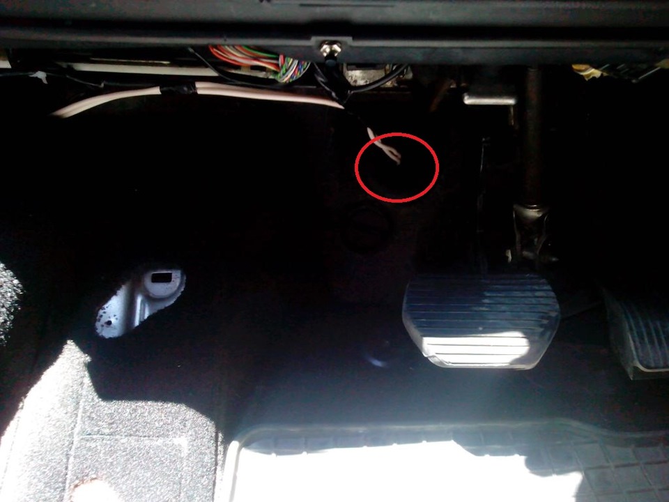 Установка сабвуфера Mystery MSK-12.2 — DRIVE2