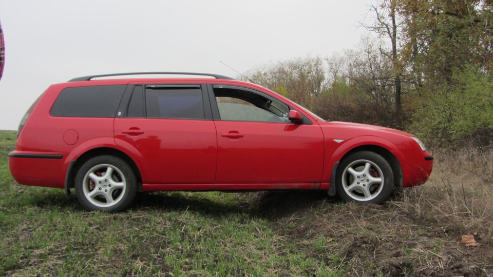 чем не жип — Ford Mondeo III