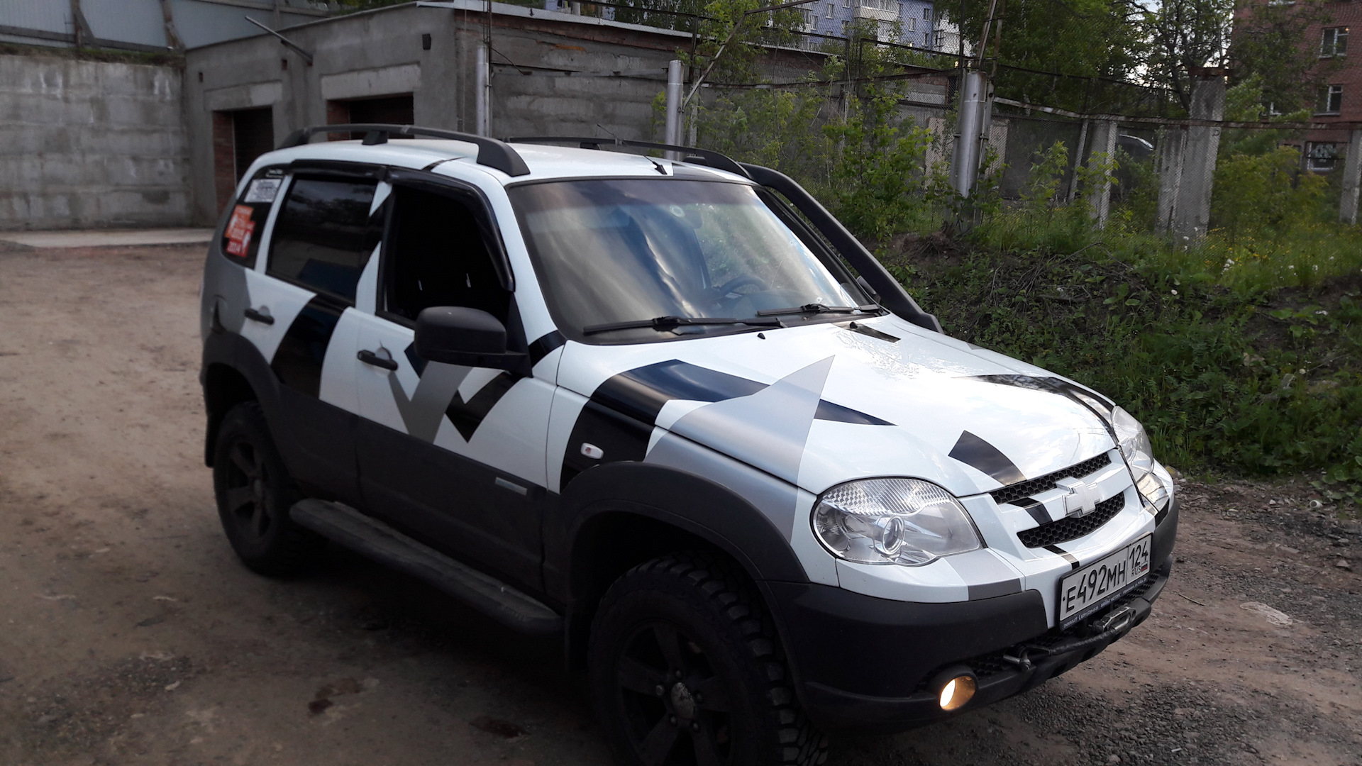 Chevrolet Niva Раптор камуфляж