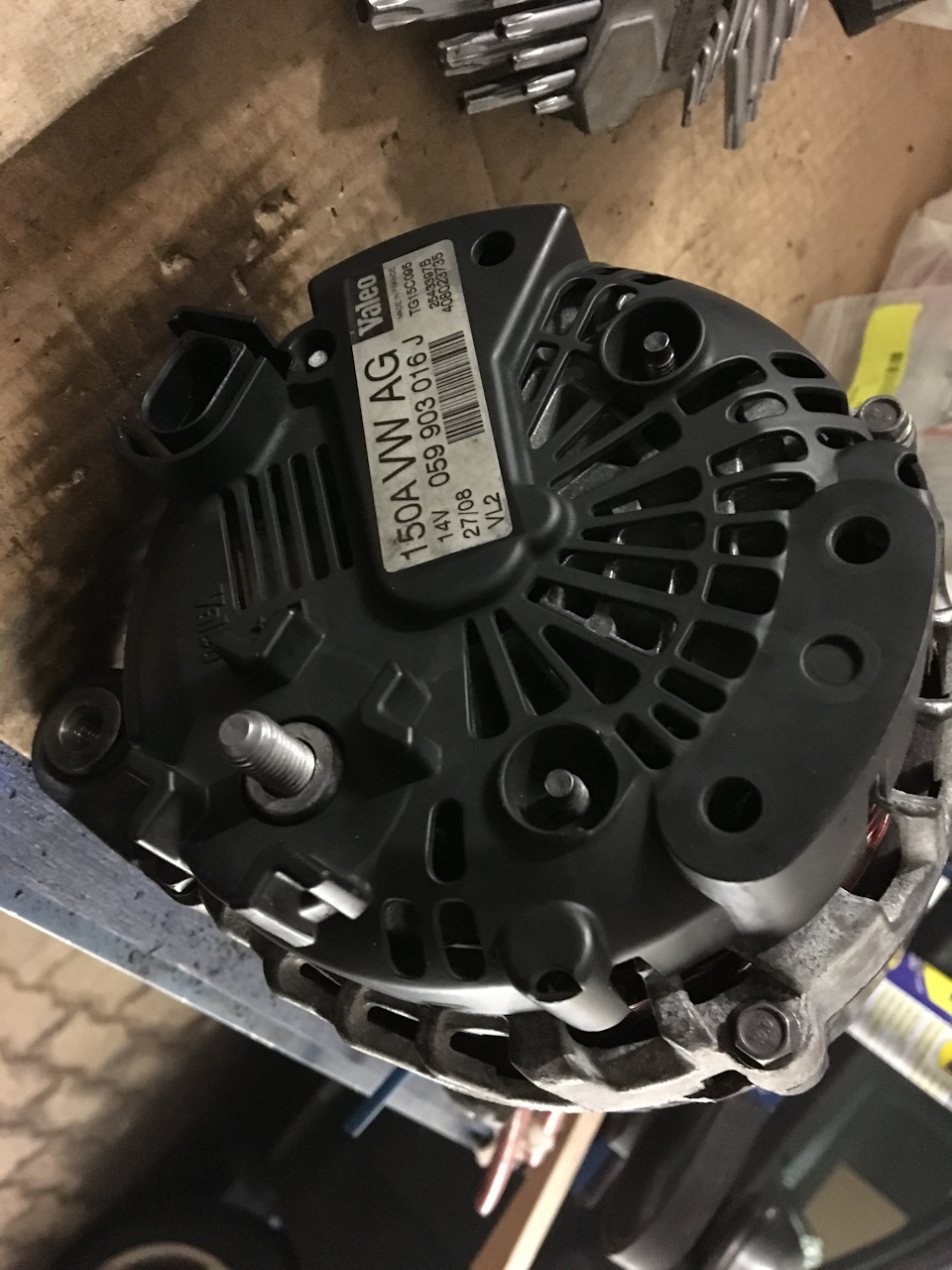 Запчасти на фото: 059903016J. Фото в бортжурнале Audi A4 Avant (B8)