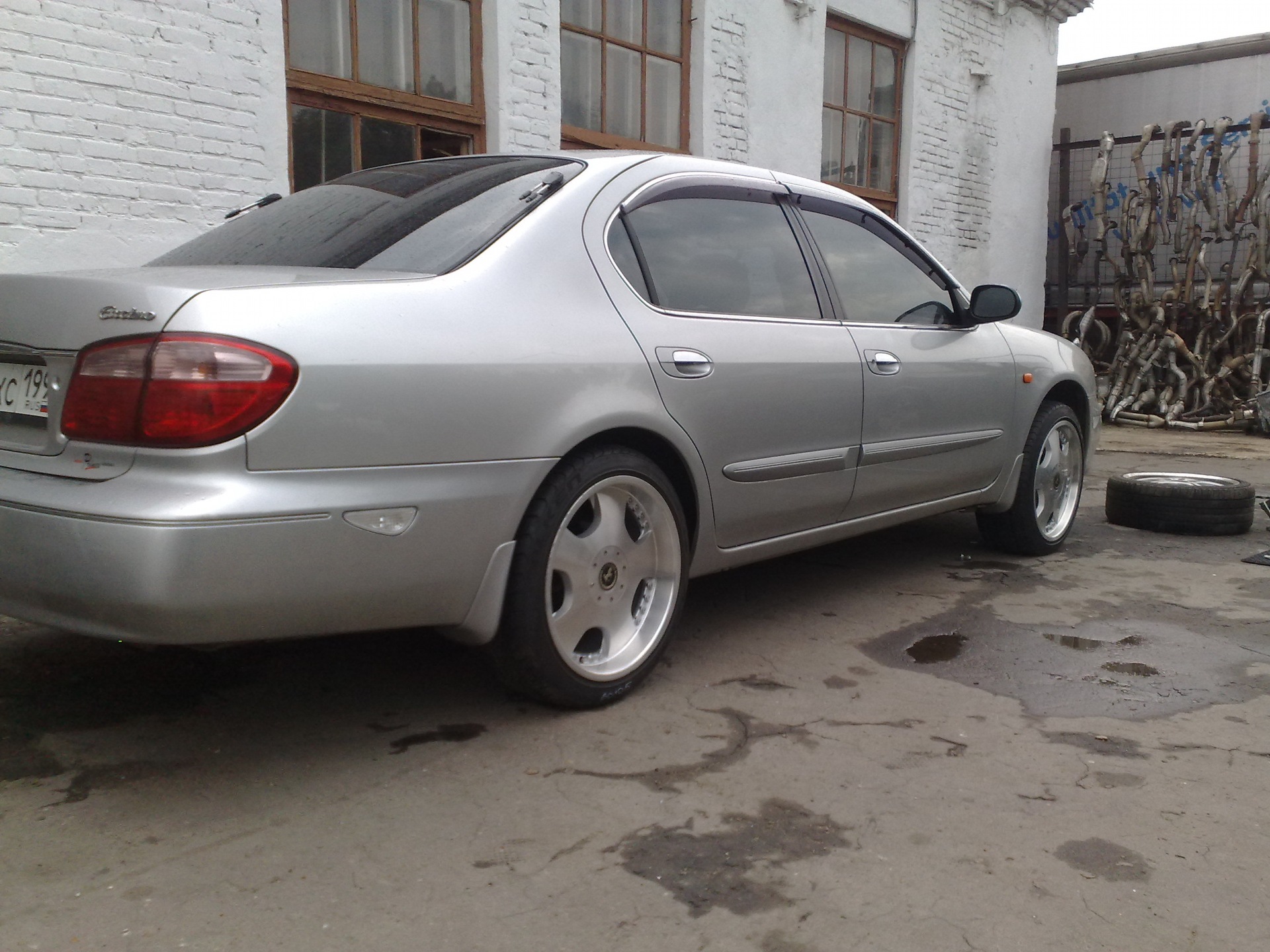 nissan cefiro a33