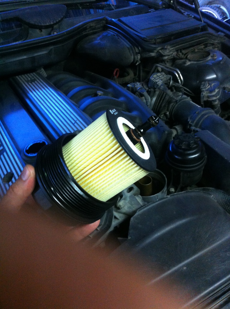 обнуление счетчика замены масла и замена масла — BMW 5 series (E39), 2 ...