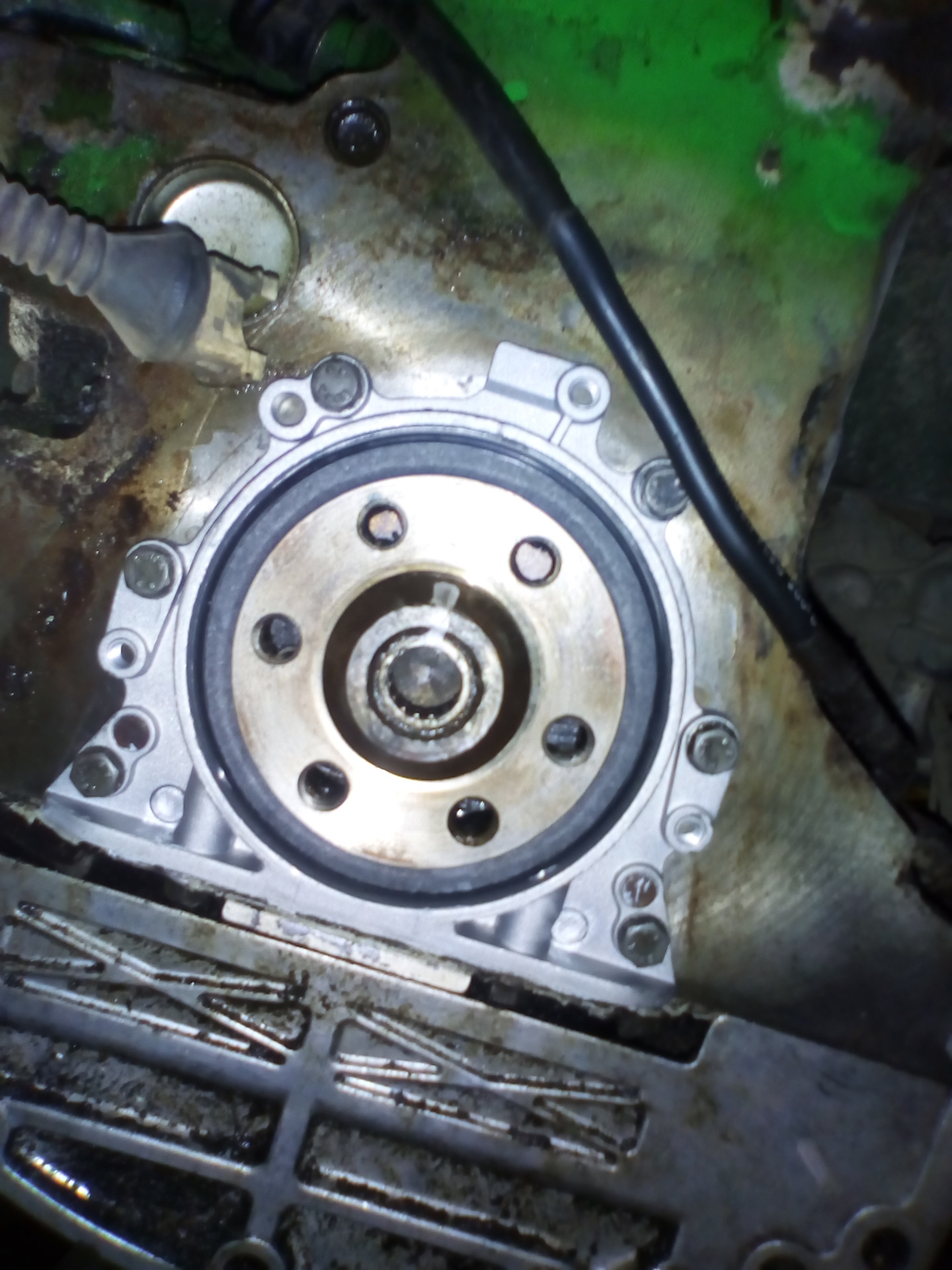 Сальник коленвала приора 16 клапанов. Сальник распредвала калина 1. Замена коленвала гранта. Демпфер коленвала ваз 2115. Замена коленвала гранта.