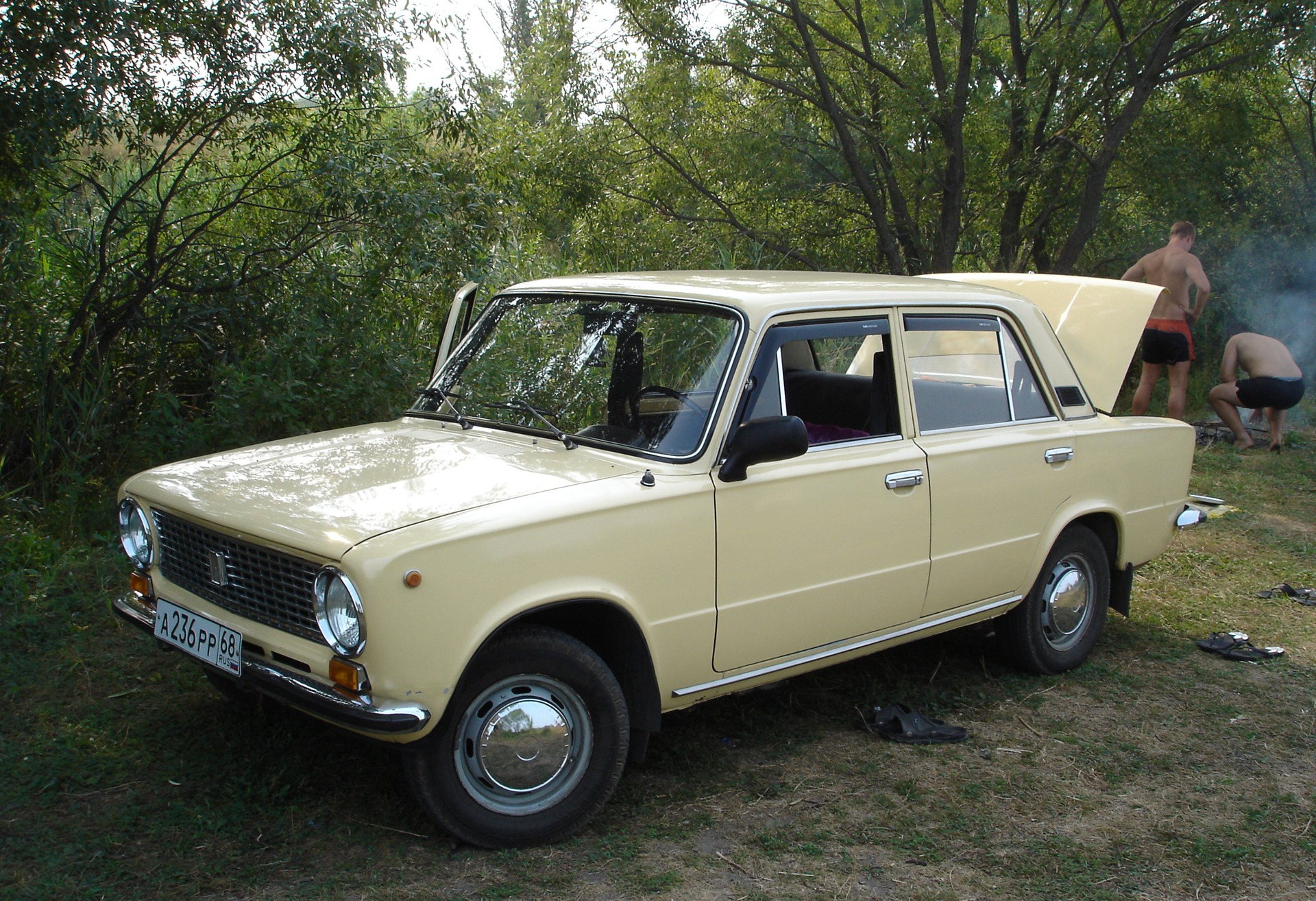 lada 21011