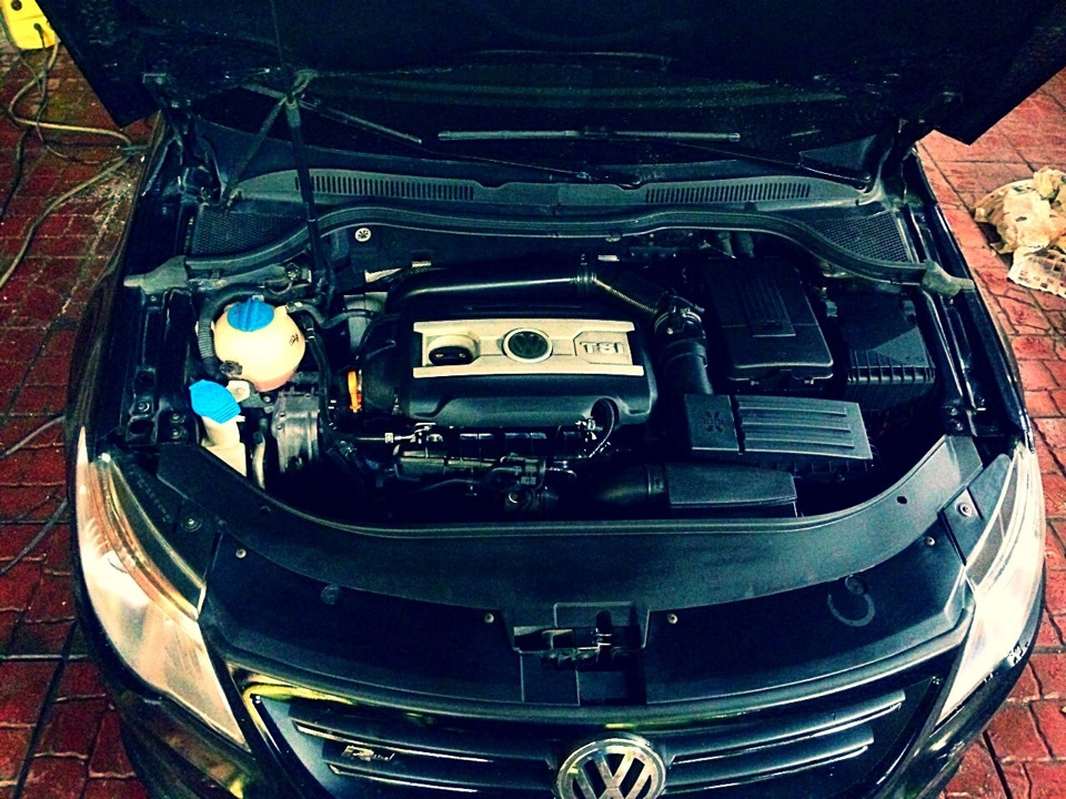 Покраска суппортов в другой цвет — Volkswagen Passat CC, 1,8 л., 2010 ...