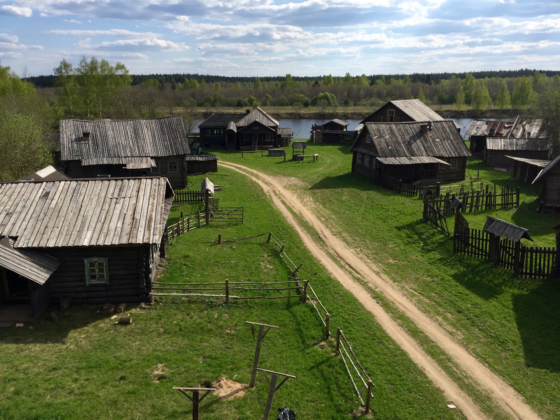 В какой деревне снимали. Кино деревня в Кашинском районе Тверской области. 