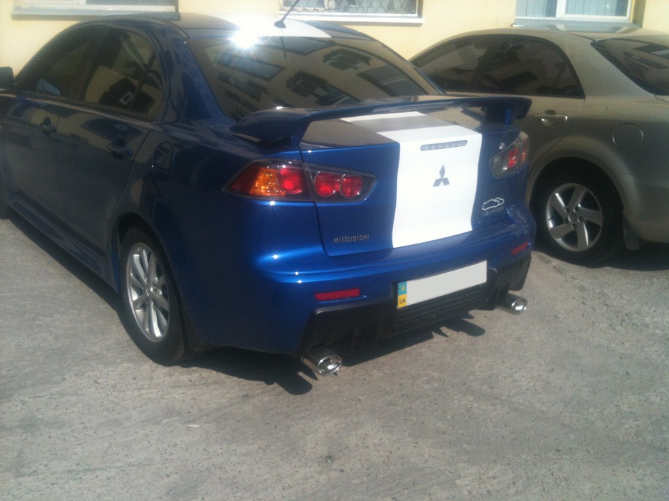 Выхлоп на две стороны — Mitsubishi Lancer X, 2 л, 2011 года | тюнинг ...