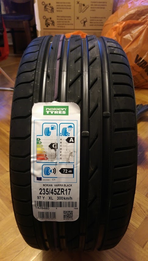 Nokian hakka black 2