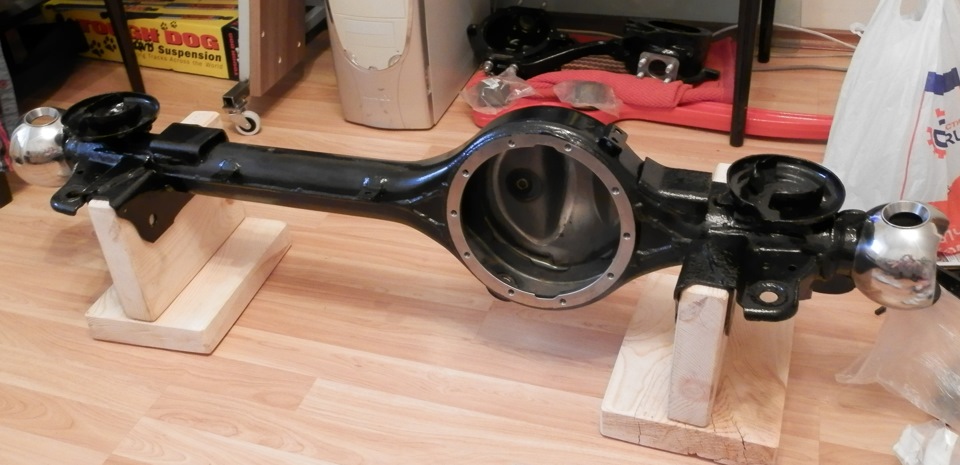 Чулок покрашен, подготовлены "фетры", выставлен преднатяг шкворневых ...