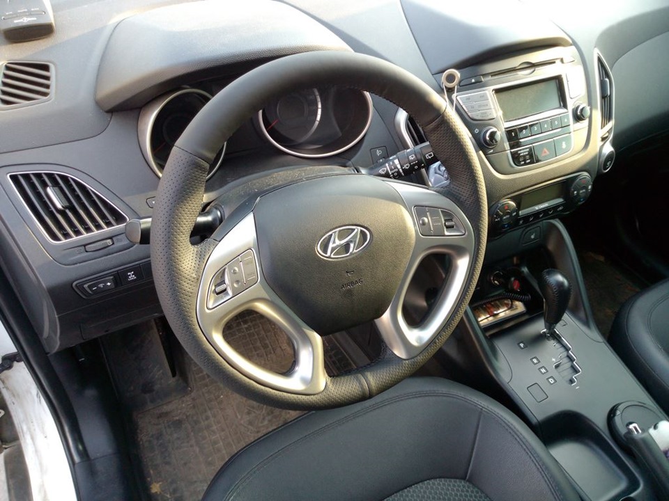 Как снять руль ix35 Установка оплётки руля - Hyundai ix35, 2 л, 2012 года тюнинг DRIVE2