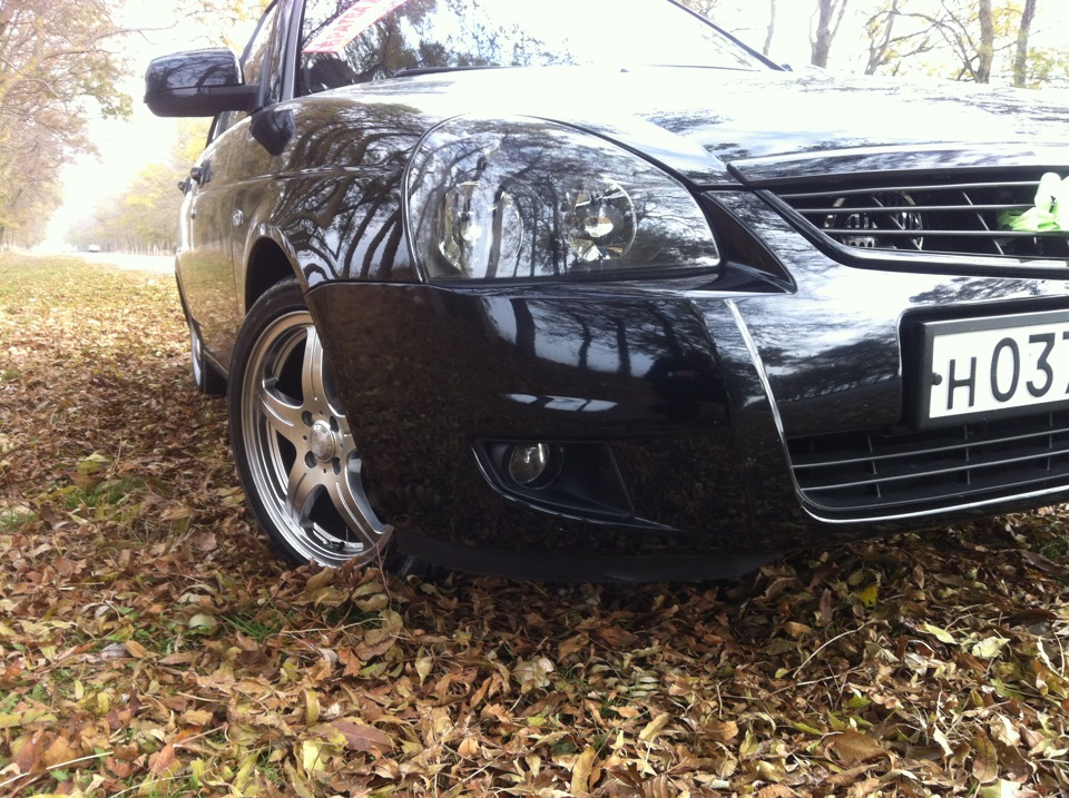 осенний фотосет — Lada Приора седан, 1,6 л, 2011 года | покатушки | DRIVE2