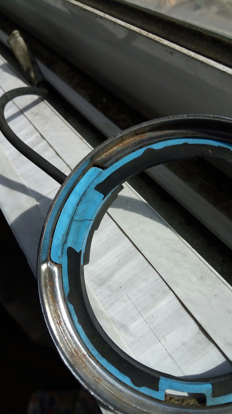 Прыгает стрелка спидометра — Opel Zafira B, 1,8 л, 2008 года | своими ...