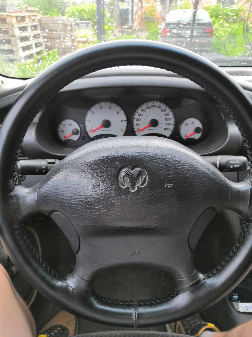 Как снять руль додж караван Тюнинг руля оплётка на руль - Dodge Stratus (2G), 2,4 л, 2002 года тюнинг DRIVE2
