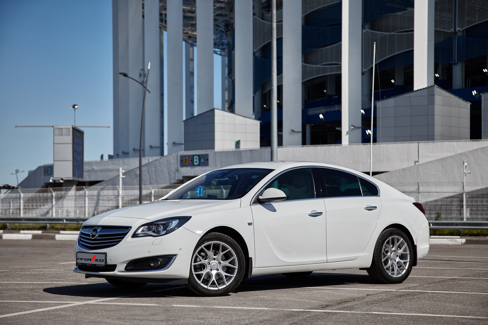 Opel Insignia 2014 белая