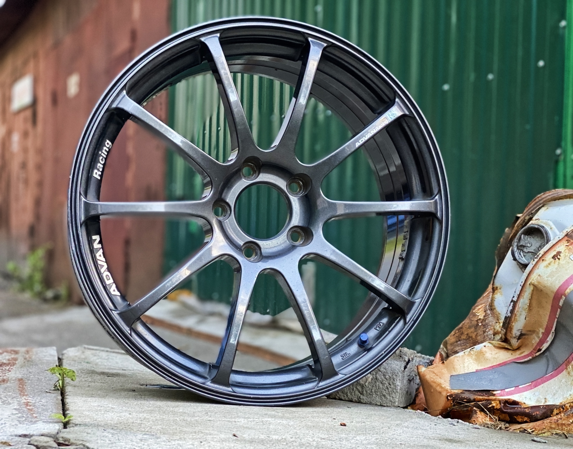 Advan RS 5x114.3 r18