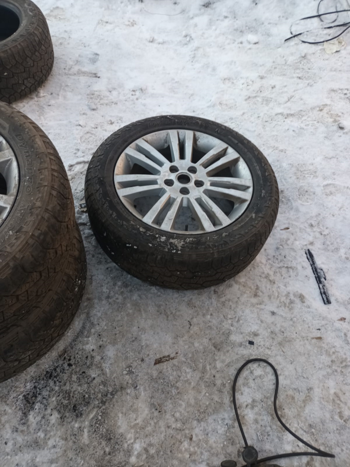 диски для колес р18 грузовые шины. бэушные автошины и диски. склад резины. диски с резиной бу. резина летняя r22 диск.