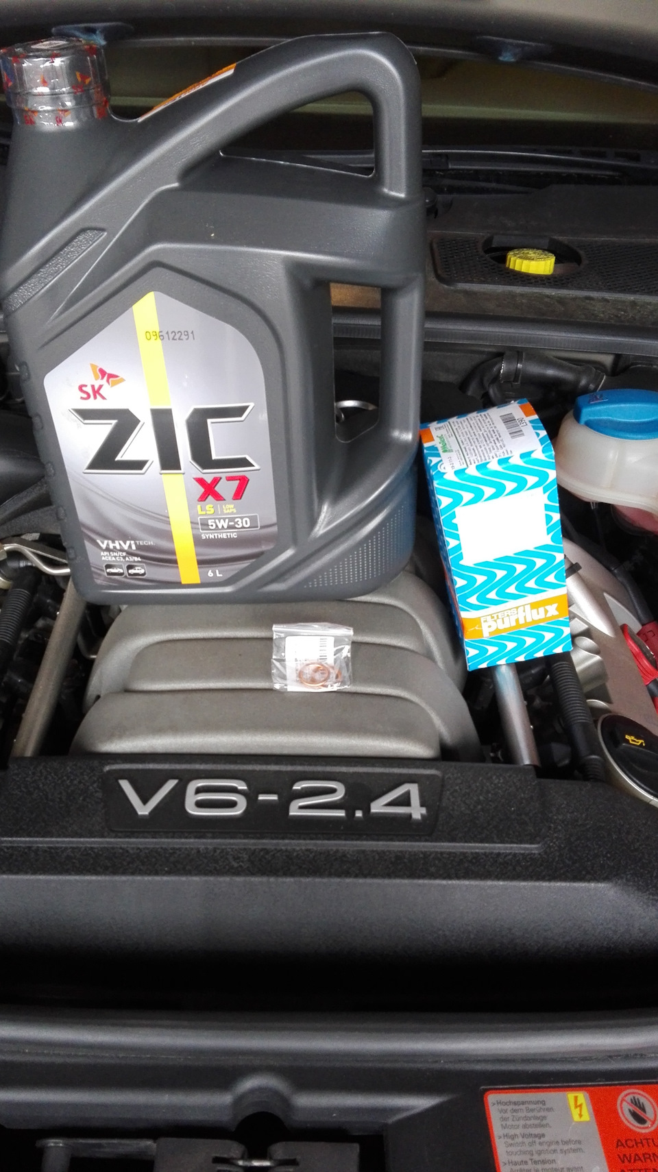 Время поменять масло и помыть дроссельную заслонку — Audi A6 (C6), 2,4 ...