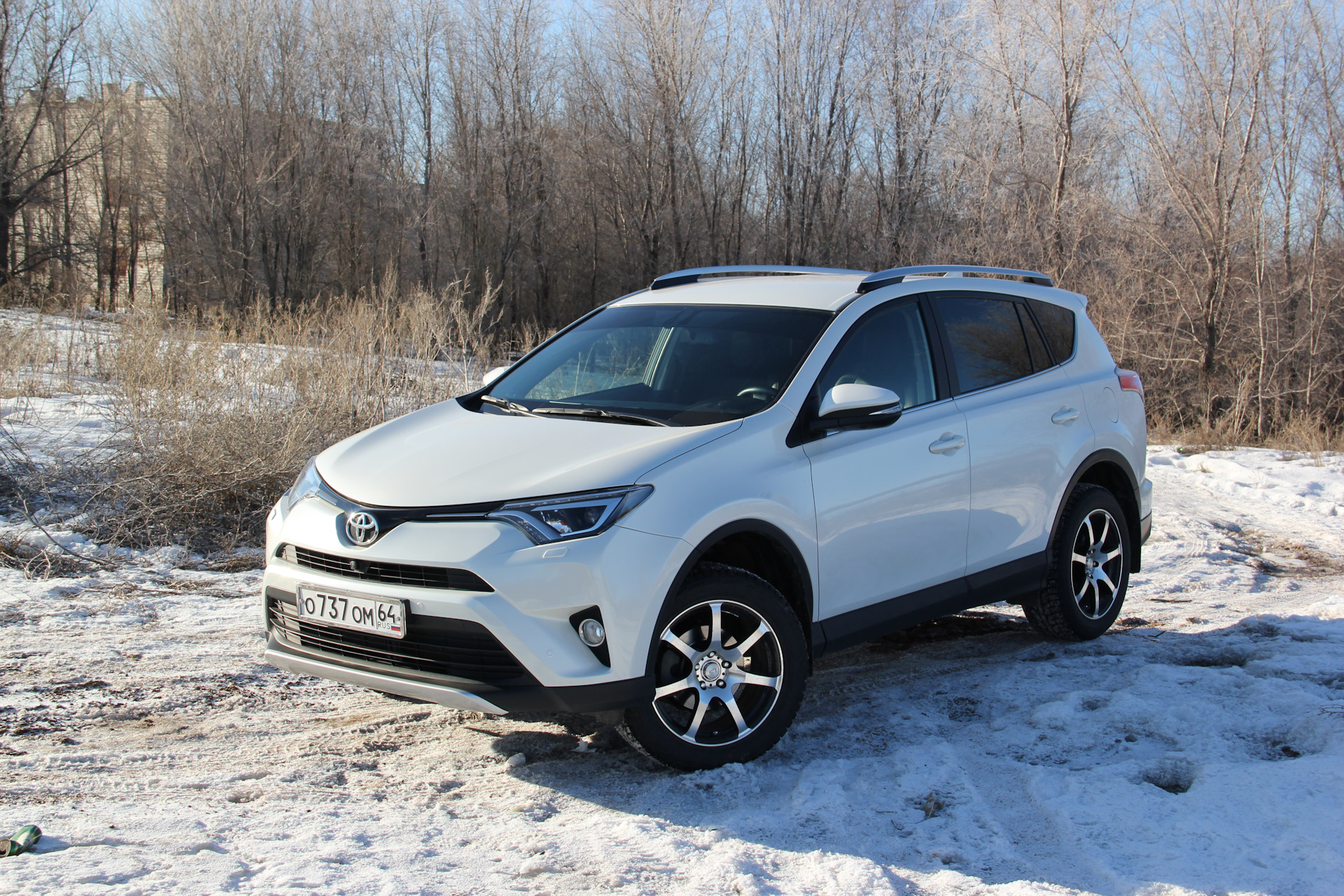 Тойота рав колеса. Рав 4 4. Toyota rav4 на литье. Toyota rav4 r18 (IV). Toyota RAV 4 18 диски.