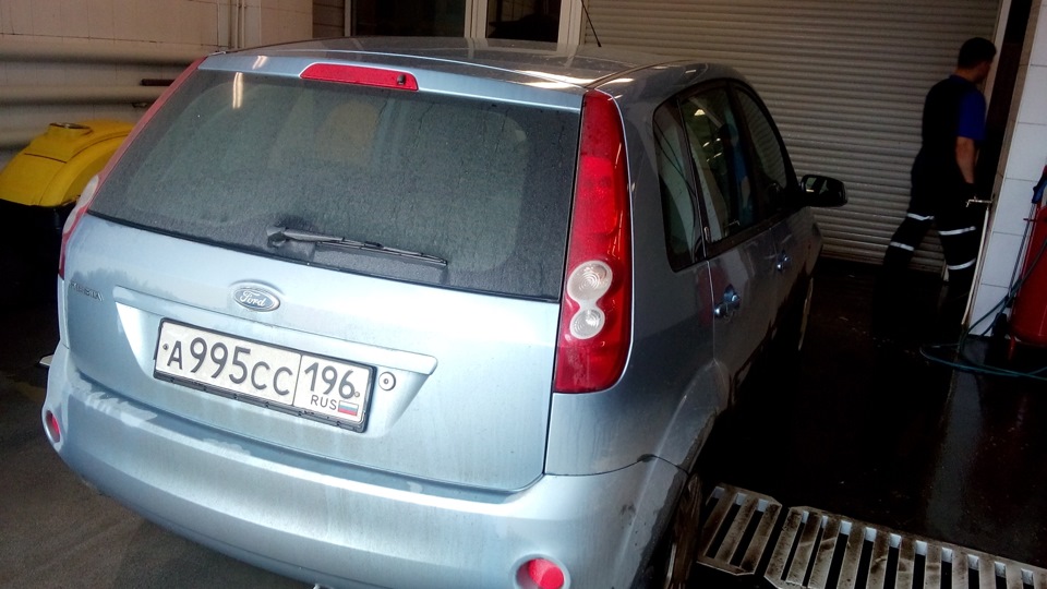 Тонировка — Ford Fiesta (Mk V), 1,6 л, 2006 года | тюнинг | DRIVE2