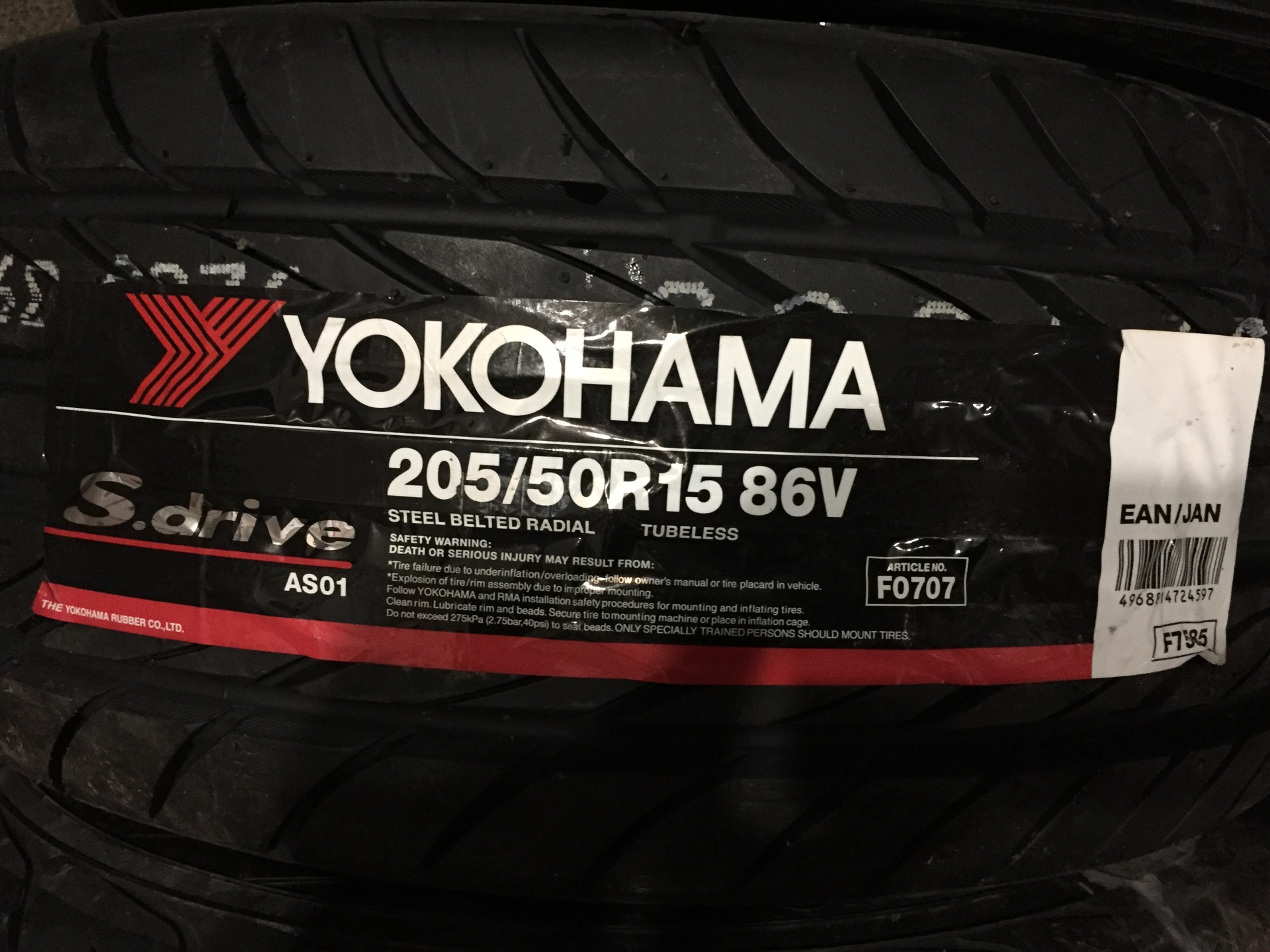 0 9 15 86. Yokohama Radial 352 295/50 r15. 54 30 205 50r.