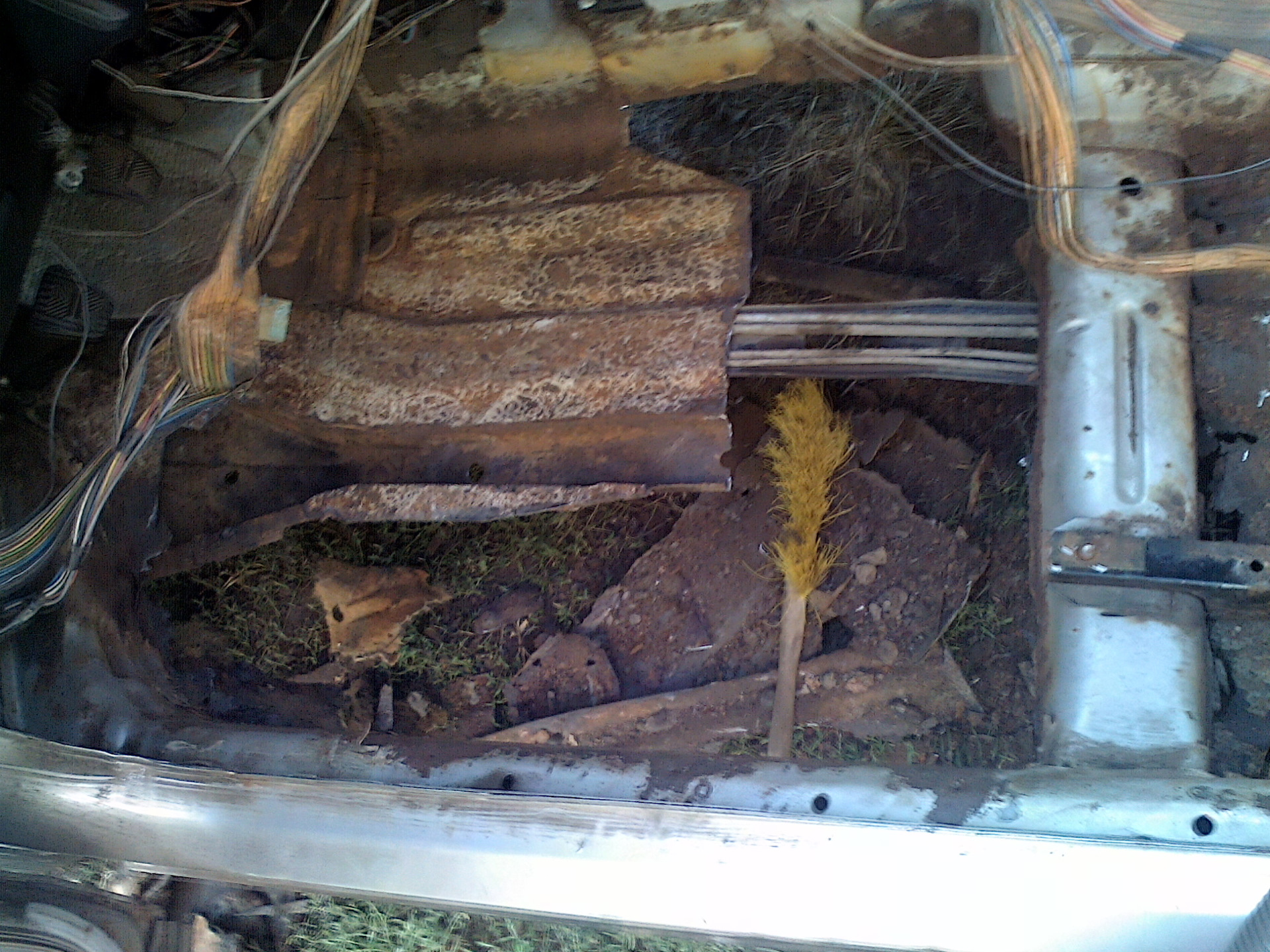 как восстановить подушку кпп резину. восстановление левой. восстановление задней арки авто. восстановление левой. восстановление арок автомобиля.