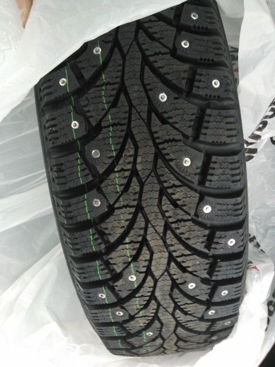 Формула айс. Автошина Pirelli Formula Ice 2350100. Pirelli Formula Ice 215/55 r17 одета. Formula Ice липучка. Formula Ice TL.