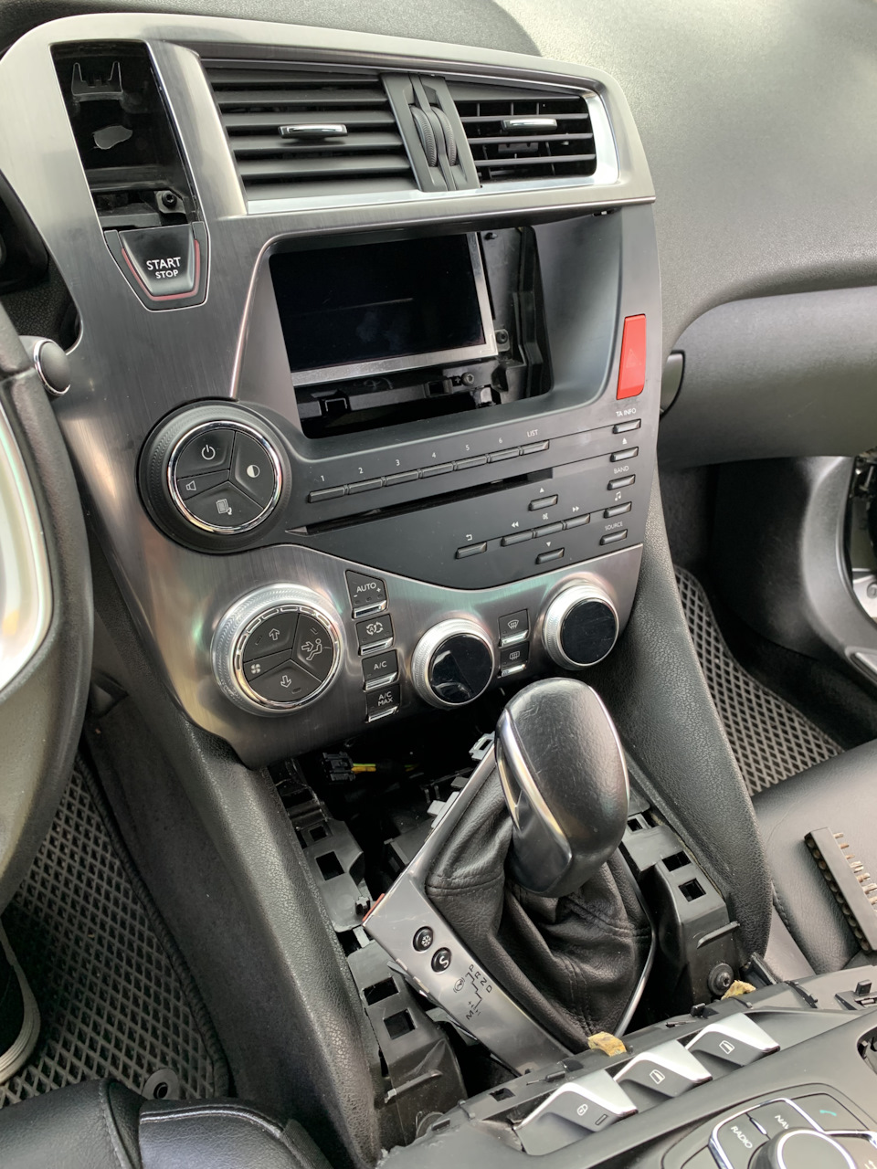 Эпопея с магнитолой RT6 — Citroen DS5, 2 л, 2013 года | другое | DRIVE2