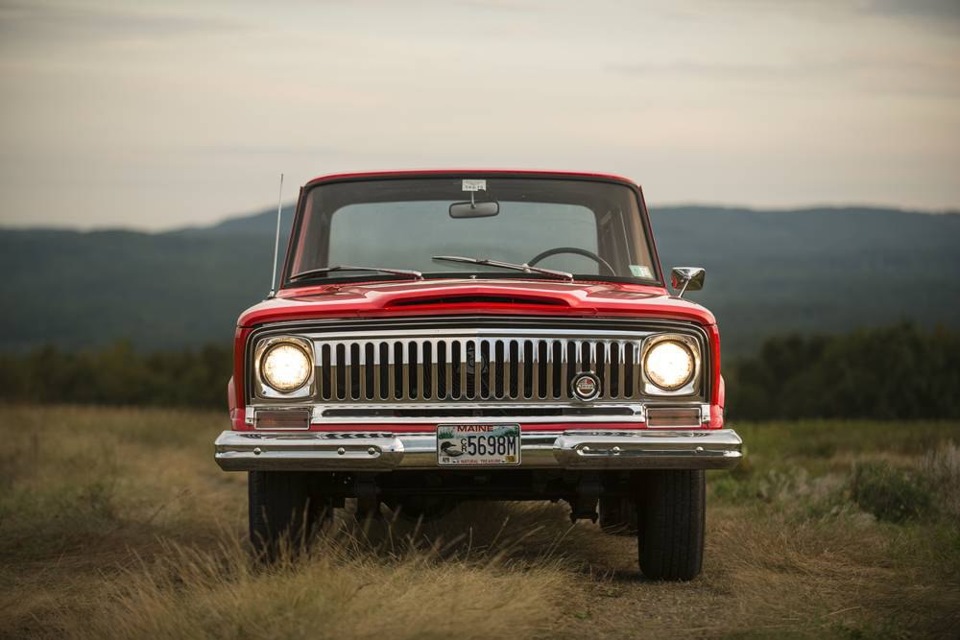 Jeep Wagoneer 1966